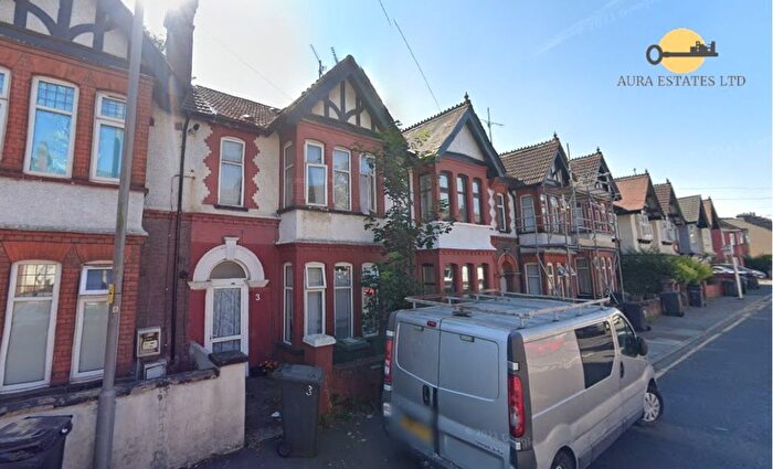 1 Bedroom Flat To Rent In Cromwell Road, Luton, LU3