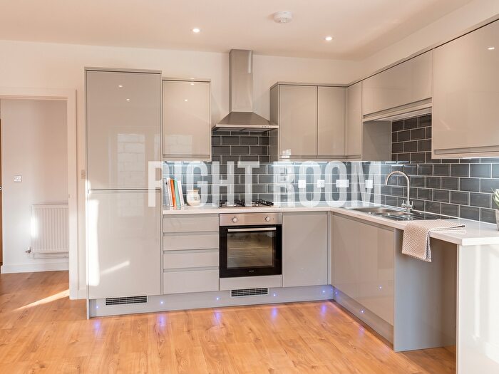 3 Bedroom Terraced House To Rent In Bed House, Lyon Street, Southampton, SO14