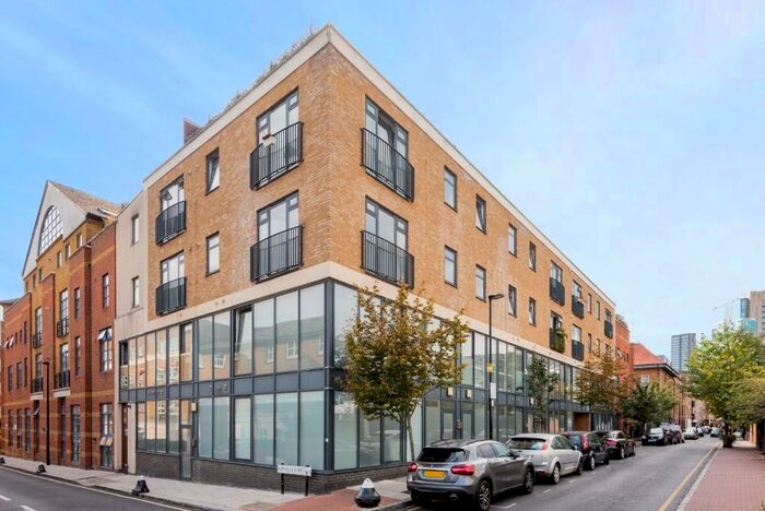 2 Bedroom Duplex To Rent In Bacon Street, London, E2