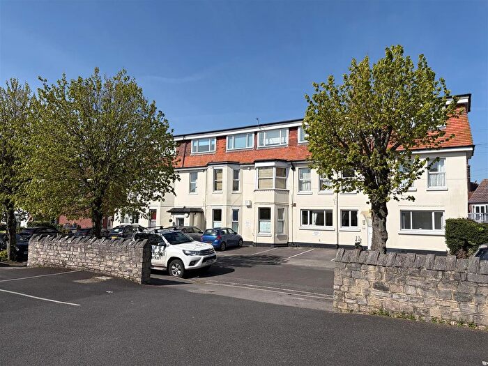2 Bedroom Flat For Sale In Burlington Road, Swanage, BH19
