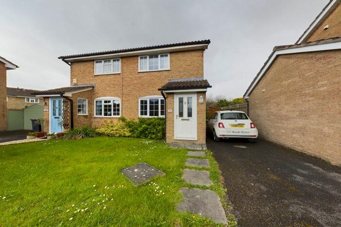 2 Bedroom Terraced House To Rent In Chipping Cross, Clevedon, Avon, BS21