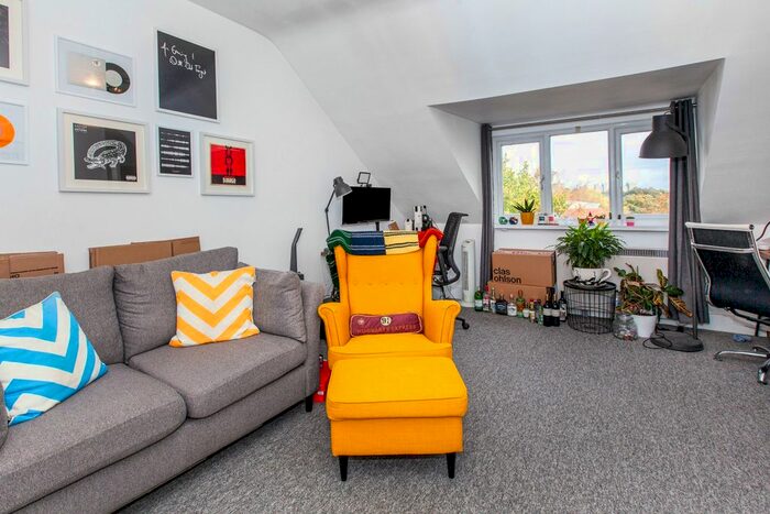 1 Bedroom Property To Rent In Osborne Road, Windsor, SL4