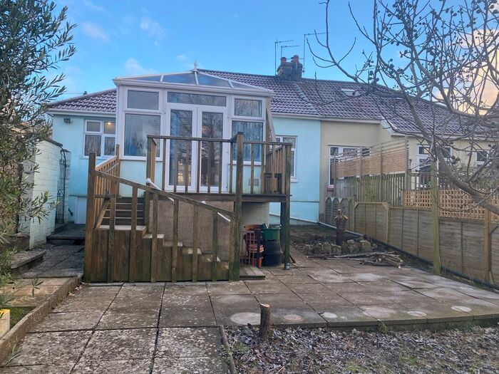 2 Bedroom Semi-Detached Bungalow To Rent In Springfield Grove, Bristol, BS6