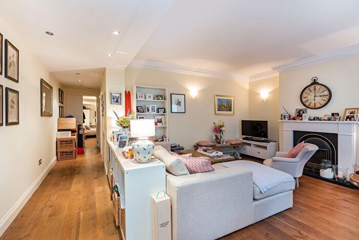 2 Bedroom Flat To Rent In Philbeach Gardens, London, SW5