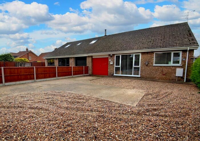 2 Bedroom Semi-Detached Bungalow For Sale In Tillbridge Road, Sturton By Stow, Lincoln, LN1