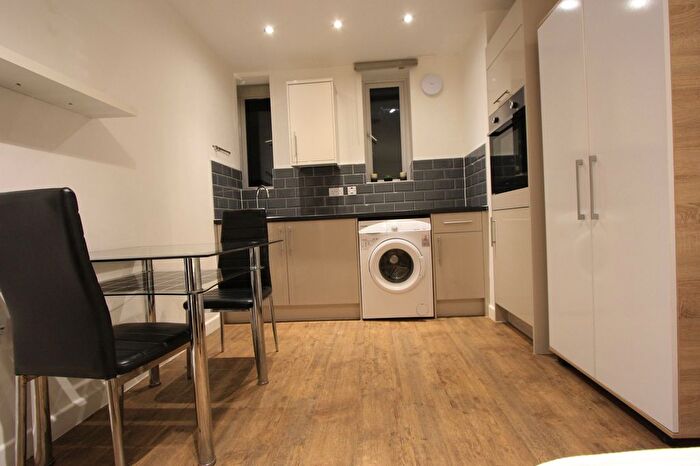 Studio To Rent In Lewisham High Street, Lewisham, SE13