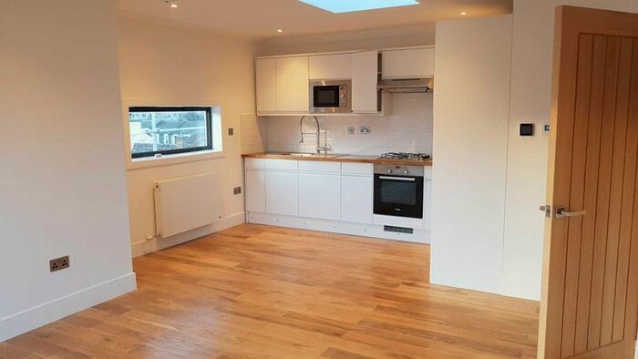 1 Bedroom Flat To Rent In Sophia Court, Anstey Rd, East Dulwich, London, SE15