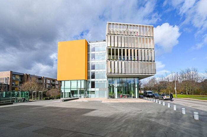 1 Bedroom Flat To Rent In Amazon Apartments, New River Avenue, London, Qe, Hornsey, London, N8