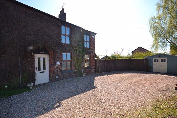 3 Bedroom End Of Terrace House For Sale In Drinkhouse Road, Croston, Leyland, PR26