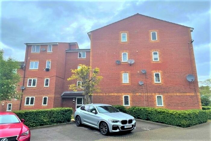 1 Bedroom Flat To Rent In Armoury Road, Lewisham, SE8