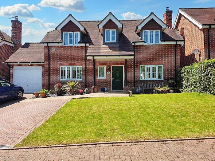 3 Bedroom Detached House For Sale In Lymington Bottom Road, Medstead, Alton, Hampshire, GU34