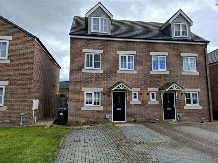 3 Bedroom Semi-Detached House To Rent In Wallington Drive, Darlington, County Durham, DL1