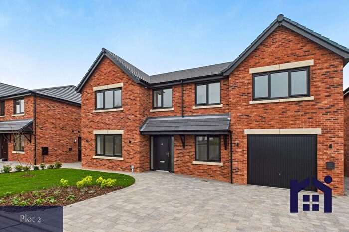 4 Bedroom Detached House For Sale In Laurel Gardens, Farington Moss, PR26
