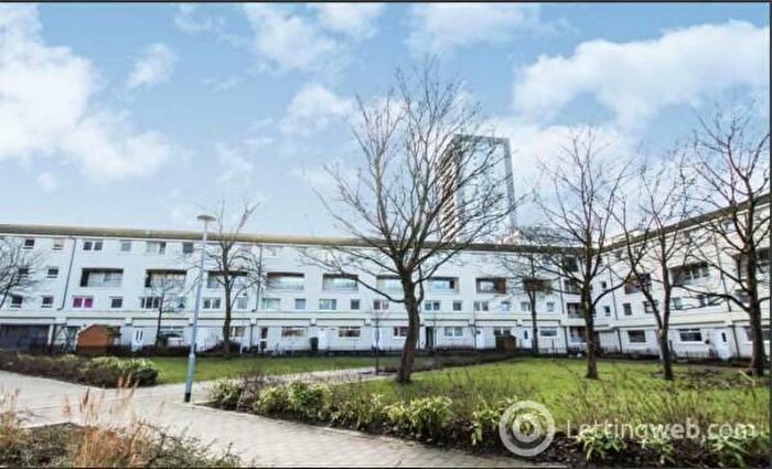 1 Bedroom Flat To Rent In Glenfinnan Drive, Maryhill, Glasgow, G20