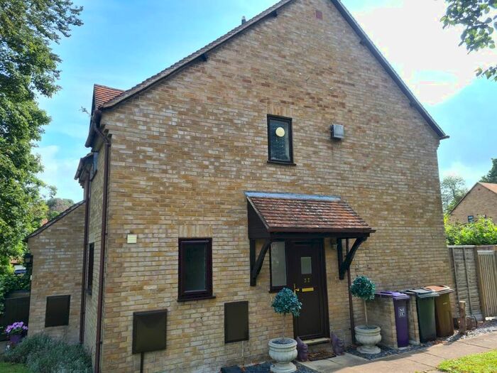 1 Bedroom Flat To Rent In King James Way, Royston, SG8