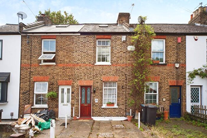 2 Bedroom Terraced House For Sale In Barrowell Green, London, N21