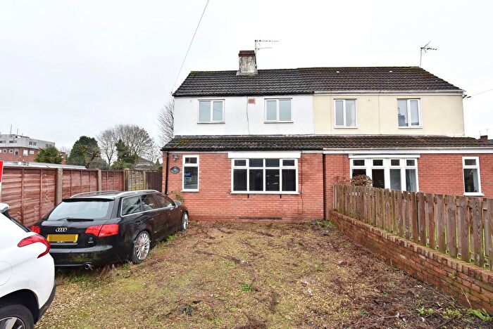 2 Bedroom Semi-detached House For Sale In Kingswinford, Water Street, DY6