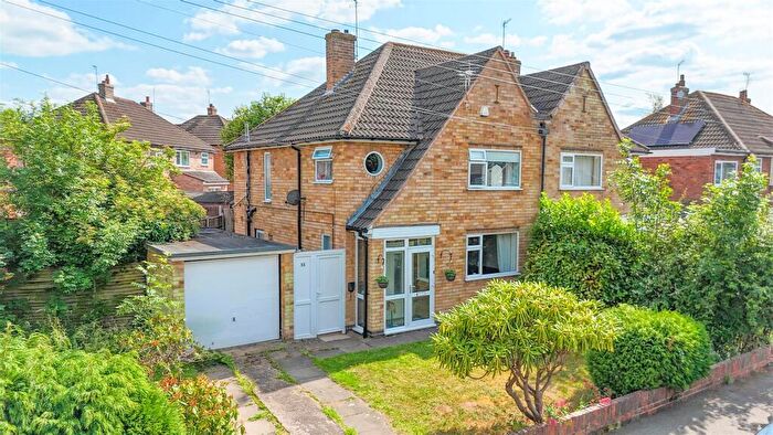 3 Bedroom Semi-Detached House For Sale In Ruskington Drive, Wigston, LE18