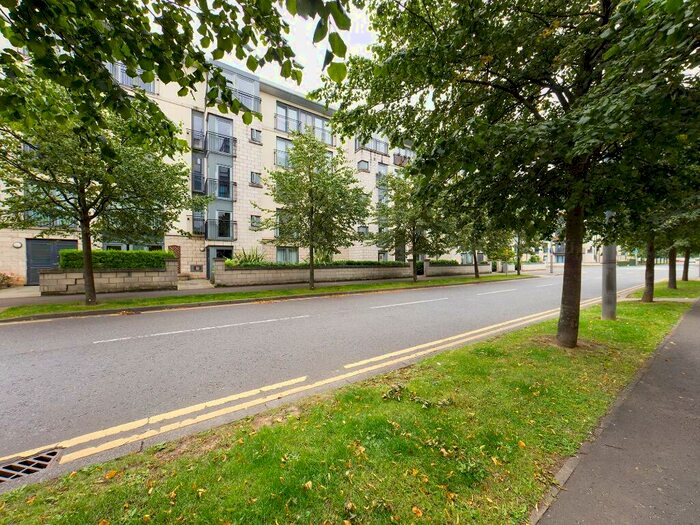 2 Bedroom Flat To Rent In Waterfront Park, Granton, Edinburgh, EH5
