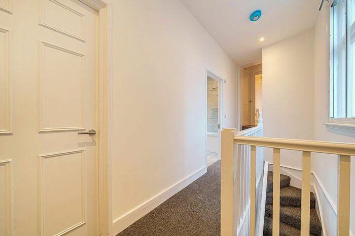 1 Bedroom Flat To Rent In Kings Street, Maidstone, ME14