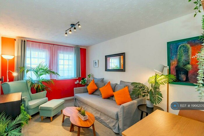 1 Bedroom Flat To Rent In Causewayside, Edinburgh, EH9