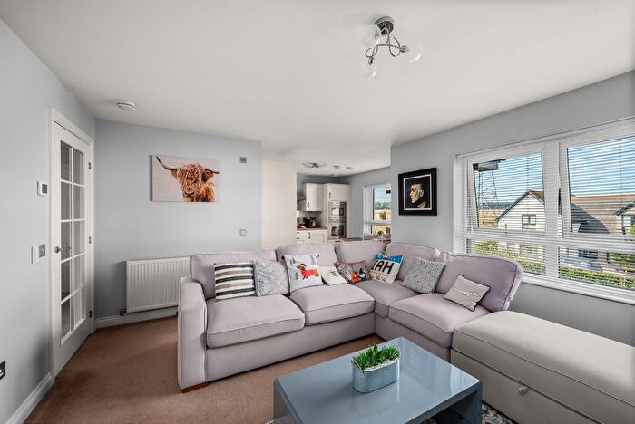 2 Bedroom Flat For Sale In Grayhaugh Wynd, Dundee, DD2
