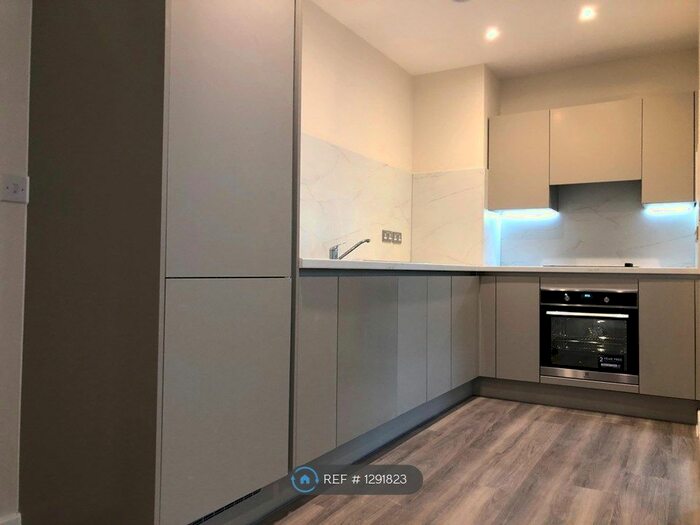 1 Bedroom Flat To Rent In Tansy House, London E17