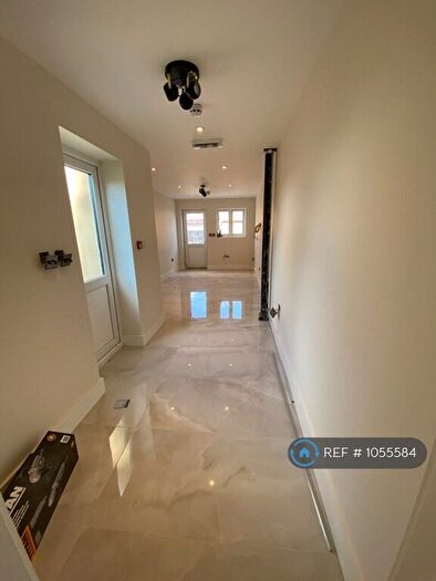 Studio To Rent In Pleasant Way, Wembley, HA0