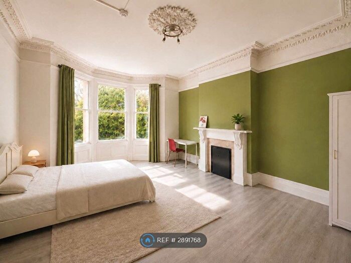 2 Bedroom Flat To Rent In Herbert Road, London, SE18