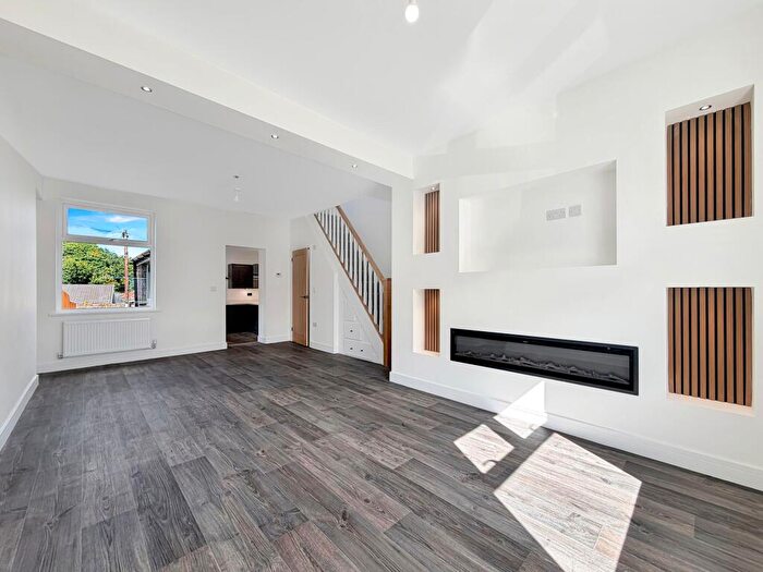 2 Bedroom Terraced House For Sale In Station Road, Blackwood, NP12