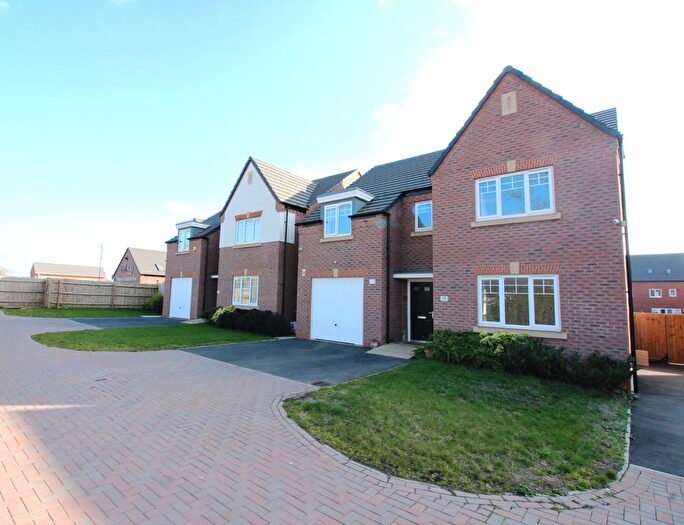 4 Bedroom Detached House To Rent In Battersby Close, Warwick, CV34