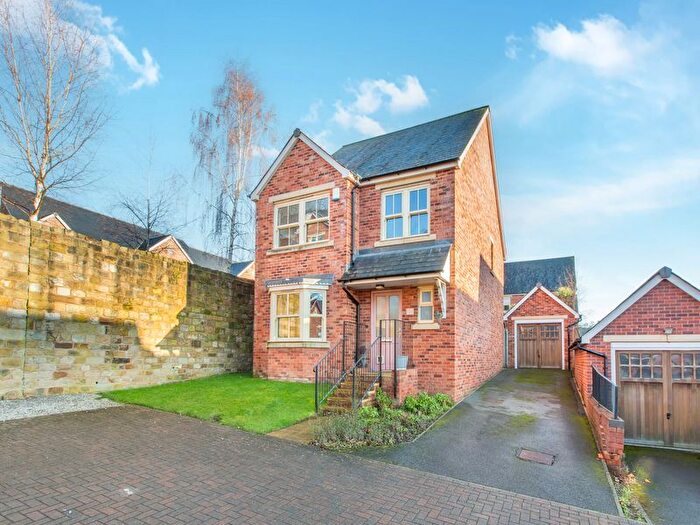 4 Bedroom Detached House To Rent In Oak Park Terrace, West Park, Leeds, LS16