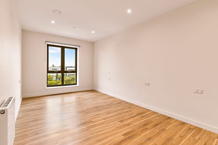 1 Bedroom Flat To Rent In Greenford, UB6