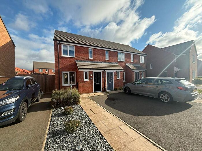 2 Bedroom End Of Terrace House For Sale In Georgia Mews, Peterborough, PE2