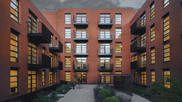 2 Bedroom Apartment To Rent In Gunsmith House, Price Street, Birmingham City Centre, B4