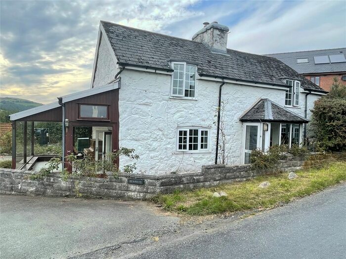 2 Bedroom Detached House For Sale In Y Fan, Llanidloes, Powys, SY18