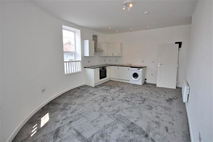 2 Bedroom Flat To Rent In - Goodison Road, Liverpool, L4