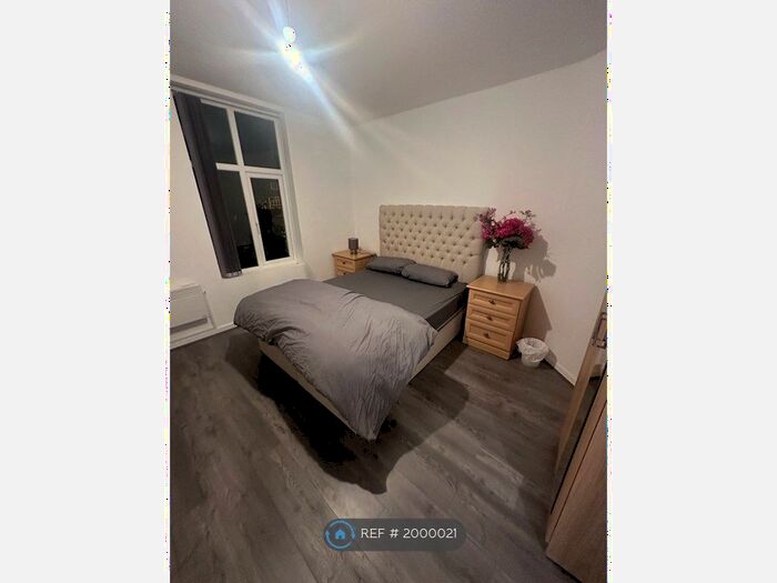 1 Bedroom Flat To Rent In Birmingham Road, Sutton Coldfield, B72