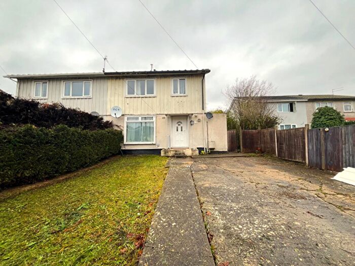 3 Bedroom House To Rent In Welland Vale Road, Corby, NN17