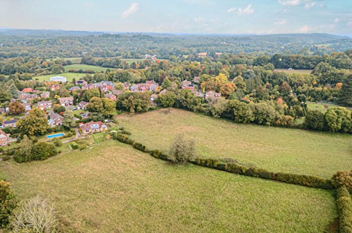 5 Bedroom Detached House For Sale In Huntsbottom Lane, Liss, GU33