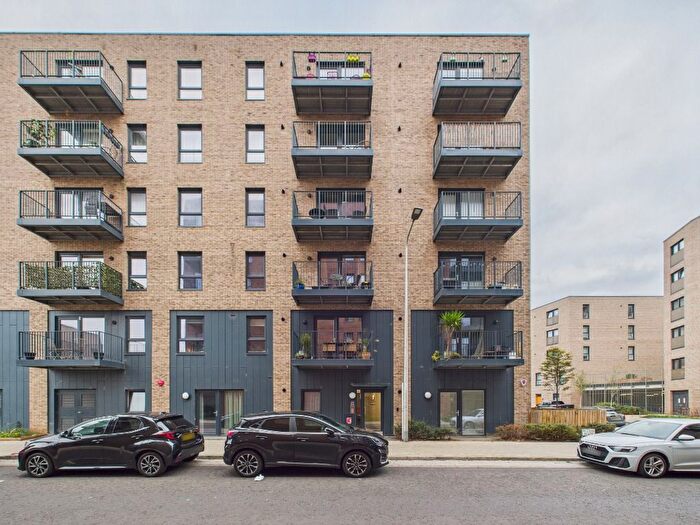 2 Bedroom Flat To Rent In Pillans Place, Leith, Edinburgh, EH6