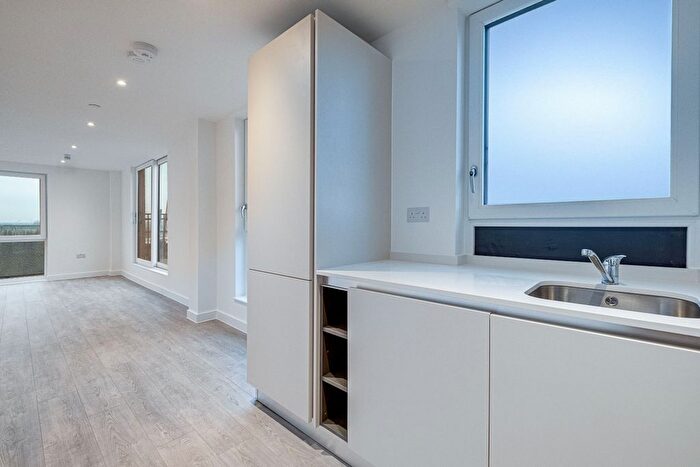 1 Bedroom Flat To Rent In The Burj, Digbeth, Birmingham, B12