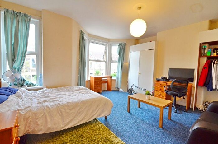 5 Bedroom Semi Detached House To Rent In Dongola Road, Bristol, BS7