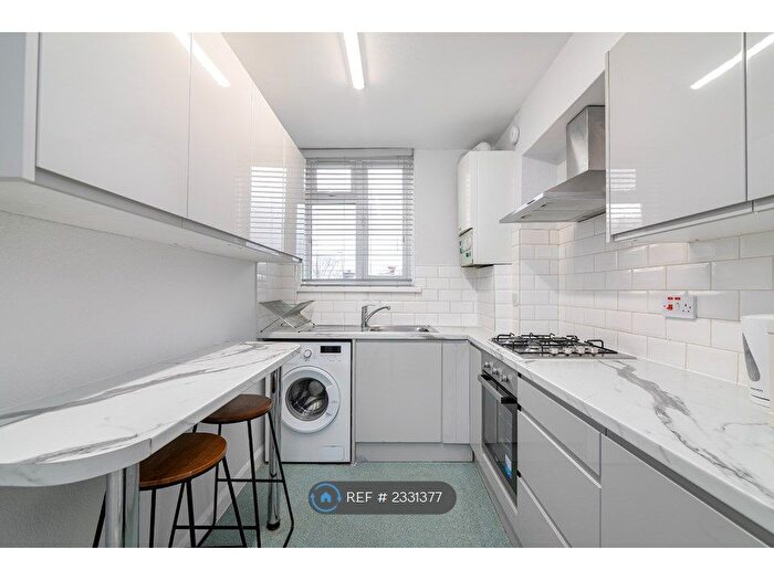 2 Bedroom Flat To Rent In Hornsey Road, London, N19