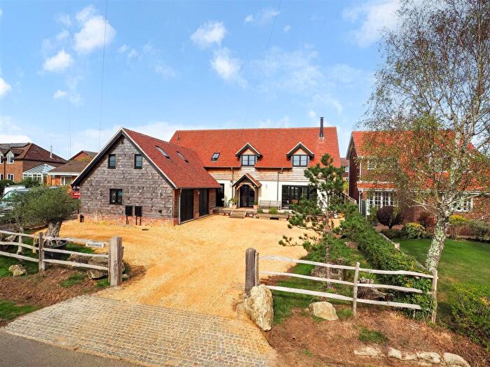 5 Bedroom Detached House For Sale In School Lane, Denmead, PO7
