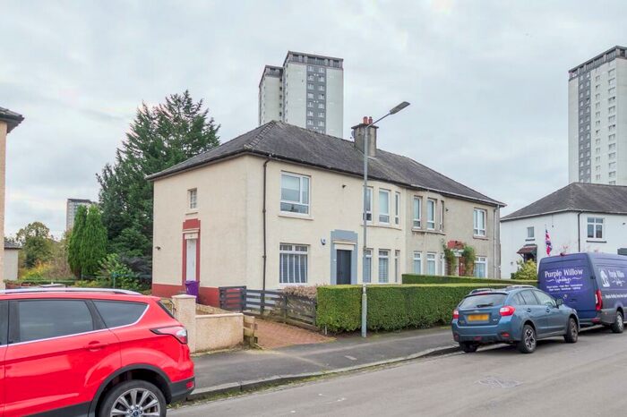 2 Bedroom Apartment To Rent In Dunterlie Avenue, Knightswood, Glasgow, G13