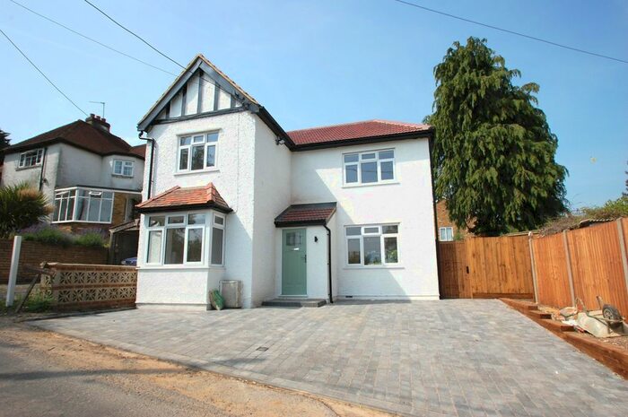 3 Bedroom Detached House To Rent In Sunny View, Bowstridge Lane, Chalfont St Giles, Buckinghamshire HP8