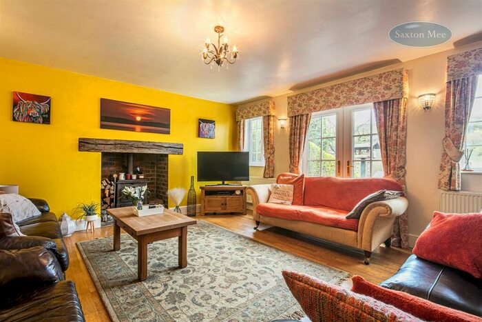 2 Bedroom Detached Bungalow For Sale In Frank Hillock Field, Deepcar, Sheffield, S36