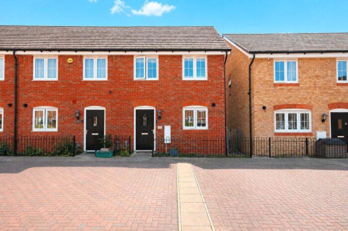 2 Bedroom End Of Terrace House For Sale In Newton View, Flitwick, Bedfordshire, MK45