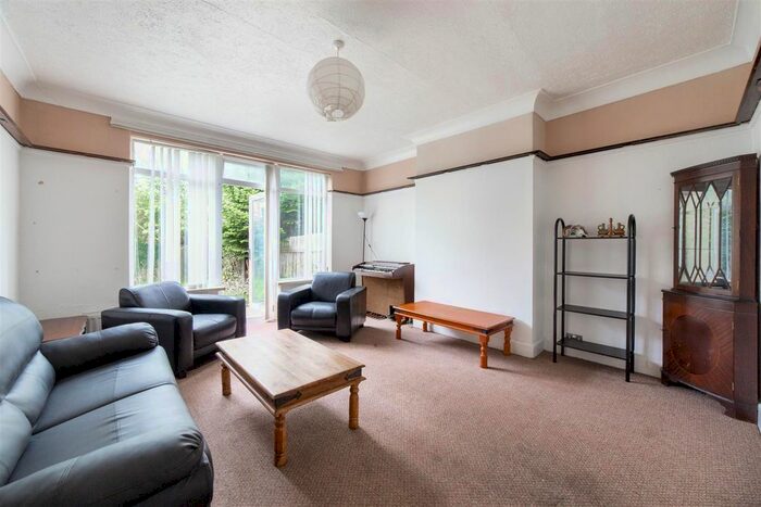 4 Bedroom Semi-Detached House To Rent In Beatrice Road, Heaton, Newcastle Upon Tyne NE6